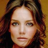Katie Holmes Kembali ke Layar Lebar